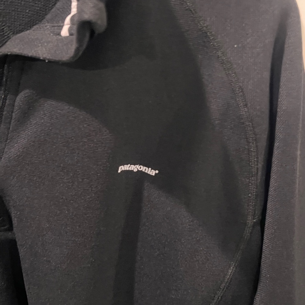 Patagonia Men's Capilene® Midweight Zip-Neck Pullover - Picture 7 of 7